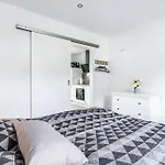 2 Apartment *