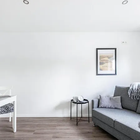 Apartment 2 *